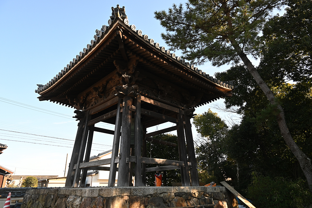 安城の老舗うなぎ・お料理・吉野屋。1899年の創業以来124年。親子4代にわたり受け継がれた鰻の照（タレ）を是非お試しください|駐車場6台完備