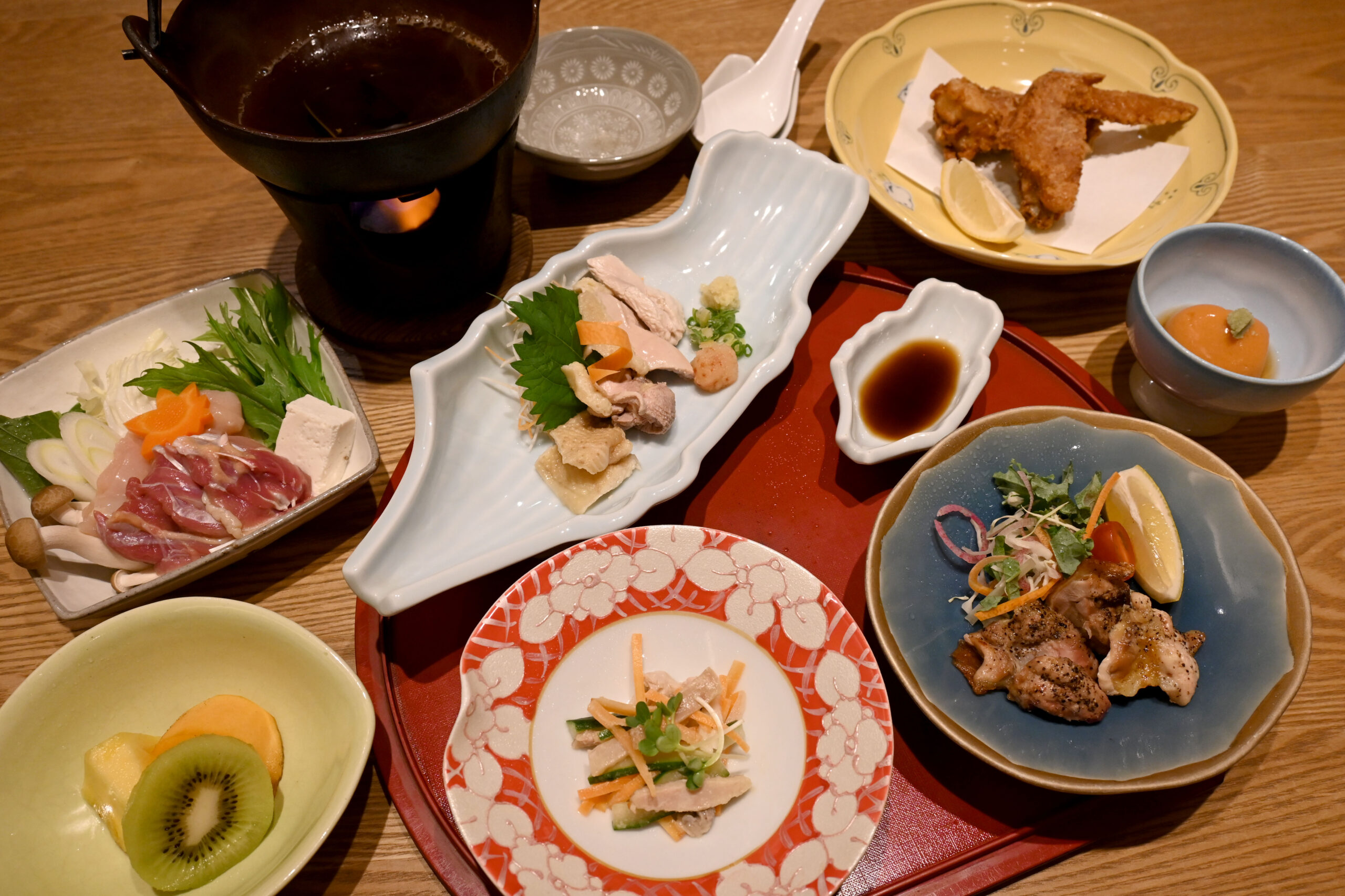 安城の老舗うなぎ・お料理・吉野屋。1899年の創業以来124年。親子4代にわたり受け継がれた鰻の照（タレ）を是非お試しください|駐車場6台完備